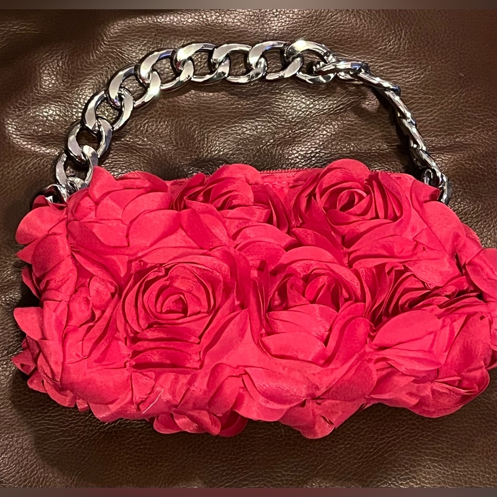 Flower embellished evening purse